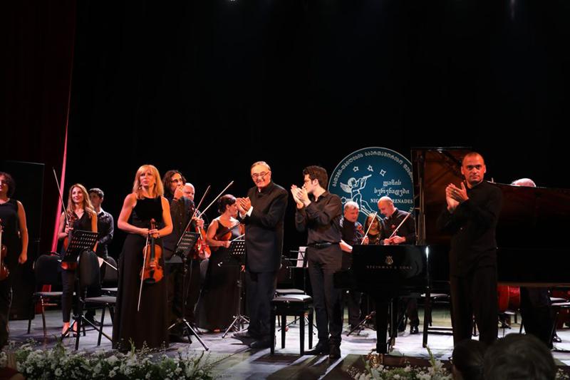 25 აგვისტოს ბათუმში კლასიკური მუსიკის ფესტივალი „ღამის სერენადები“ საზეიმოდ გაიხსნა